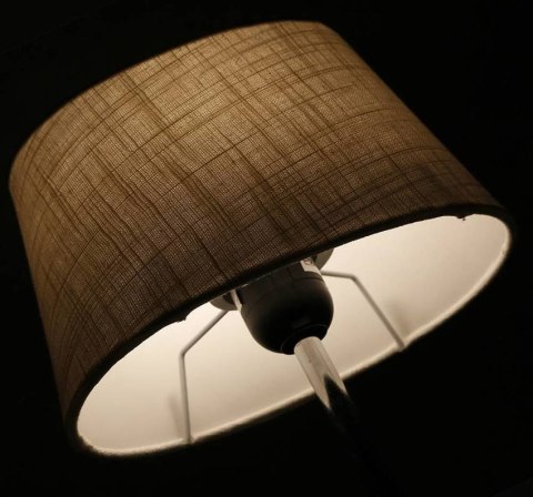 Lampka stołowa gabinetowa bursztyn Fero 41-34601