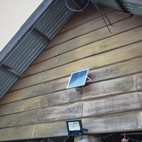 Naświetlacz Projektor LED Solarny V-TAC 12W Czarny IP65, Pilot, Timer VT-25W 6000K 550lm