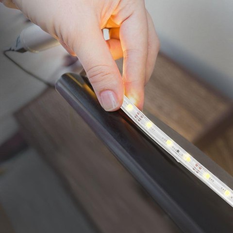 Taśma LED V-TAC SMD3528 300LED IP65 RĘKAW 3,6W/m VT-3528 60-IP65 6000K 400lm