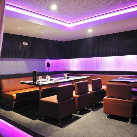 Taśma LED V-TAC SMD5050 300LED IP20 10,8W/m VT-5050 60-IP20-10.8 RGB 1000lm