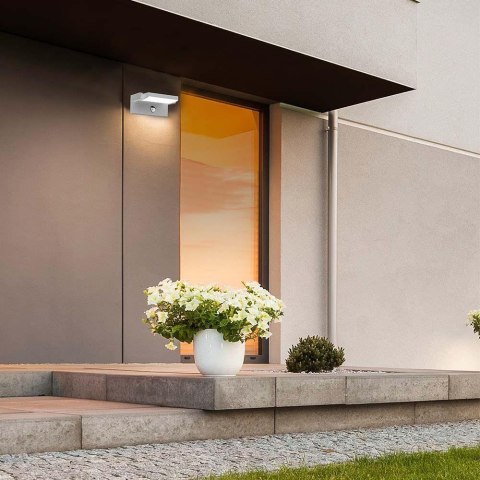 Naświetlacz Projektor Oprawa Elewacyjna V-TAC 17W LED Czujnik Ruchu Czarna IP65 VT-11020S 4000K 2520lm