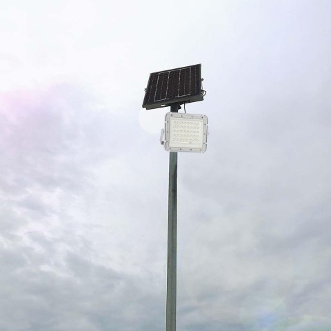 Projektor LED Solarny V-TAC 10W Pilot, AUTO, Timer, IP65 Biały VT-80W-W 6400K 800lm