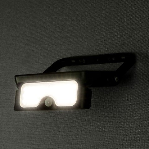 7W LEFaro LED con Pannello Solare 7W Sensore PIR CCT nero IP65D SOLAR FLOODLIGHT LITHIUM BATTERY 30000mAh 3.7V CCT: 3IN1 BLACK B